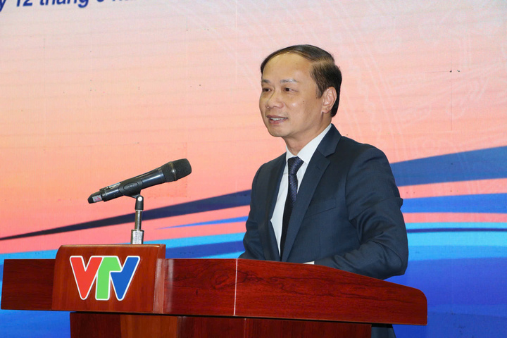 Ông Phạm Tất Thắng, Ủy viên Trung ương Đảng, Phó Trưởng Ban Tuyên giáo và Dân vận Trung ương, Phó Trưởng ban Thường trực Ban chỉ đạo công tác thông tin đối ngoại phát biểu tại buổi lễ. Ảnh: Phong Lâm