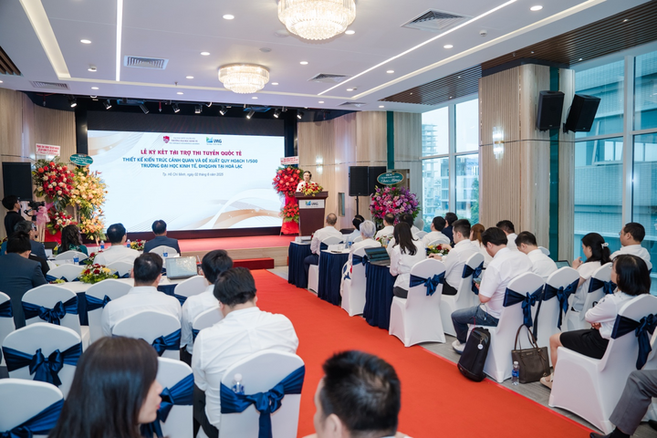 Công ty Cổ phần Đầu tư IMG (IMG) và Trường Đại học Kinh tế (UEB), Đại học Quốc gia Hà Nội tổ chức ký kết Hợp đồng tài trợ thi tuyển quốc tế