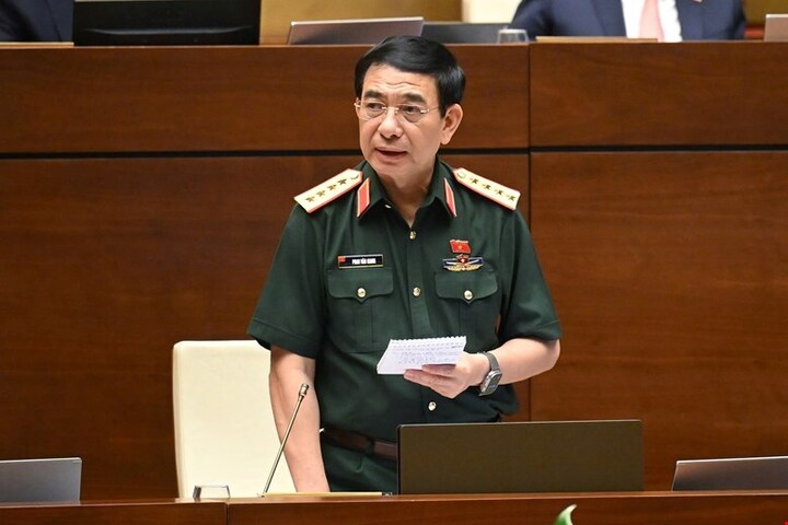 Bộ trưởng Bộ Quốc phòng Phan Văn Giang. Ảnh: QH