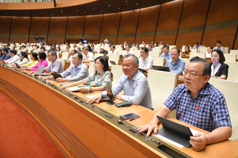 Sự đồng thuận cao thúc đẩy ngành hóa chất đổi mới, phát triển và an toàn. Ảnh: VPQH