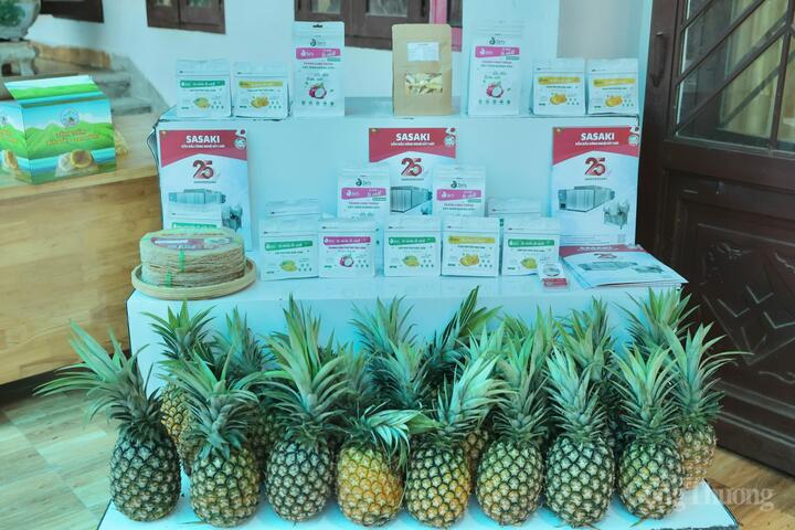 Ba sản phẩm đặc trưng đã được xác lập nhãn hiệu chứng nhận gồm: Bánh tráng làng Tày, Dứa mật Đam Rông và sầu riêng Đam Rông.