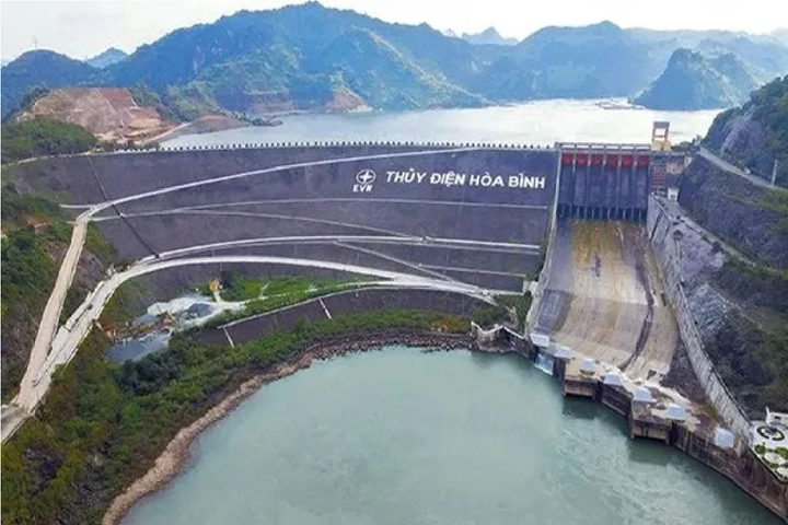 Thủy điện Hòa Bình. Ảnh: S.T