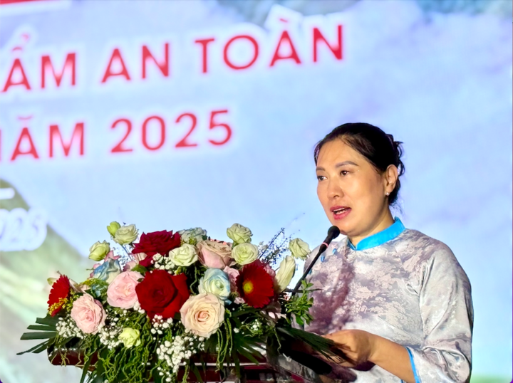 Bà Lê Thị Hồng Anh - Giám đốc Trung tâm Xúc tiến Đầu tư, Thương mại và Du lịch tỉnh Sơn La. Ảnh: Hoàng Lan