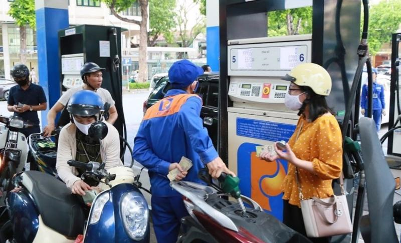 Giá xăng dầu hôm nay 16/06/2025. Ảnh minh hoạ