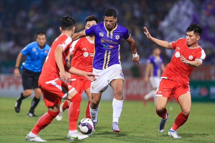 Nhận định bóng đá Hà Nội FC và Thể Công Viettel tại vòng 25 V-League, diễn ra lúc 17h00 ngày 15/6 có trên Báo Công Thương. Ảnh: Minh Dân