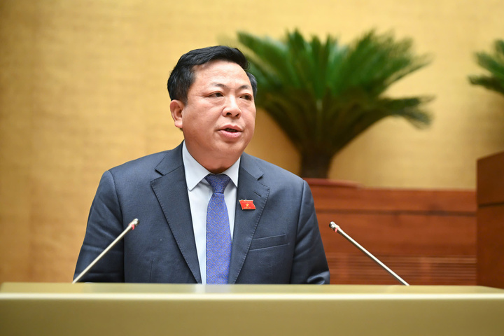 Bộ trưởng Bộ Xây dựng Trần Hồng Minh. Ảnh: VPQH