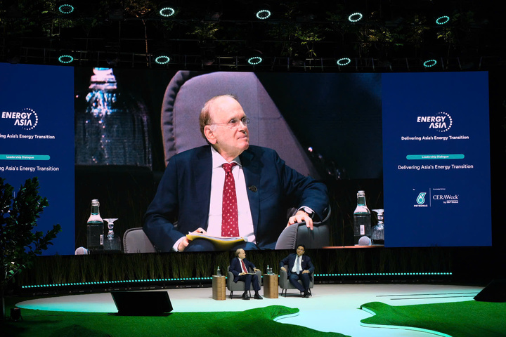 Tiến sĩ Daniel Yergin nhận định về những thách thức khi chuyển dịch năng lượng. Ảnh: Lê An