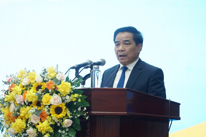 Chủ tịch UBND tỉnh Quảng Nam Lê Văn Dũng đọc diễn văn tại lễ kỷ niệm. Ảnh: Vũ Lê