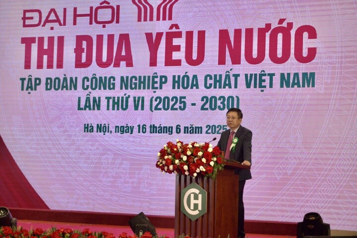 Thứ trưởng Bộ Tài chính Hồ Sỹ Hùng phát biểu tại Đại hội