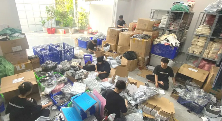 Bộ Công Thương đã đặt mục tiêu phát triển thương mại điện tử theo hướng xanh, tuần hoàn, bền vững. Ảnh minh họa: THU HÀ