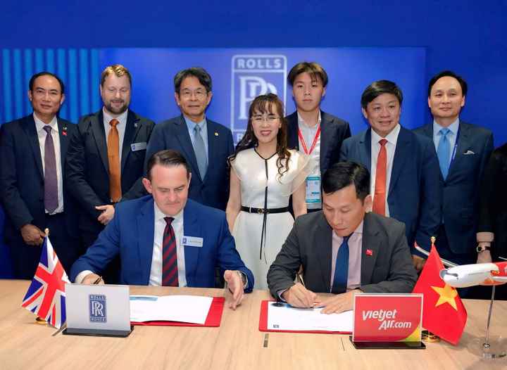 Vietjet và Rolls-Royce ký kết đặt hàng thêm 40 động cơ Trent 7000 dành cho đội bay A330neo