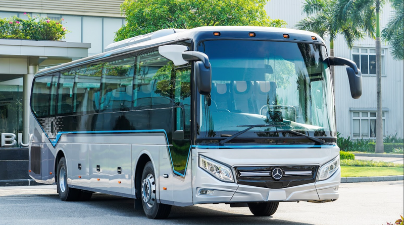 Xe bus cao cấp Mercedes-Benz RS 1936 được thiết kế và sản xuất tại nhà máy THACO Bus