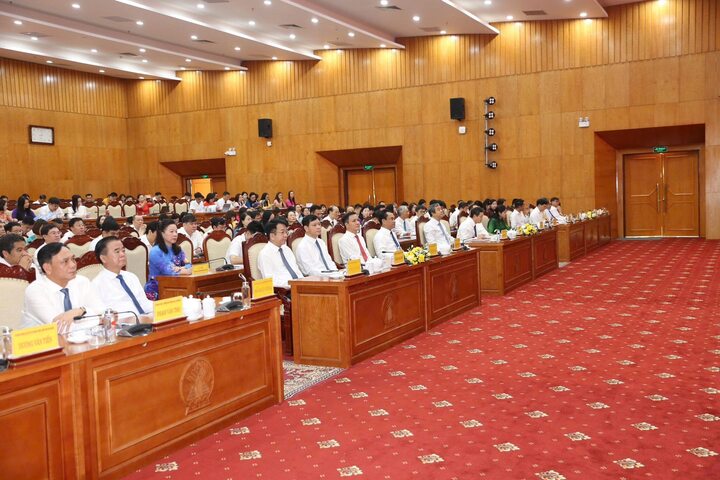 Các đại biểu dự lễ kỷ niệm - Ảnh: Thành Chung