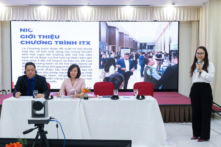 Đại diện các cơ quan Việt Nam và Singapore tham dự và chia sẻ tại Diễn đàn. Ảnh: Thanh Thảo.