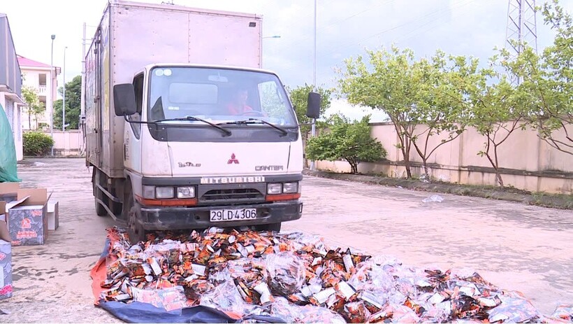 Toàn bộ hàng hóa vi phạm đều được tiêu hủy theo quy định. Ảnh: Quản lý thị trường Thanh Hóa