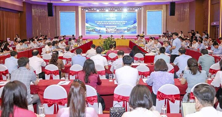 3 tỉnh Vĩnh Phúc - Phú Thọ - Hòa Bình đã tổ chức Hội thảo lấy ý kiến góp ý vào dự thảo văn kiện trình đại hội Đảng bộ tỉnh Phú Thọ (sau hợp nhất) lĩnh vực kinh tế- xã hội. Ảnh: CTV