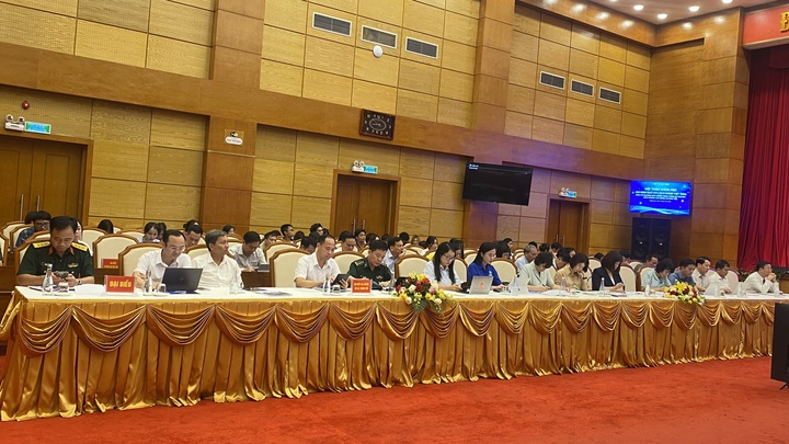 Các đại biểu tham gia hội thảo