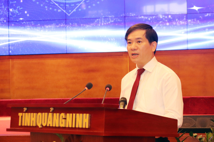 Ông Vũ Quyết Tiến, Phó Bí thư Tỉnh ủy Quảng Ninh phát biểu tại hội thảo (Ảnh: Thu Anh)