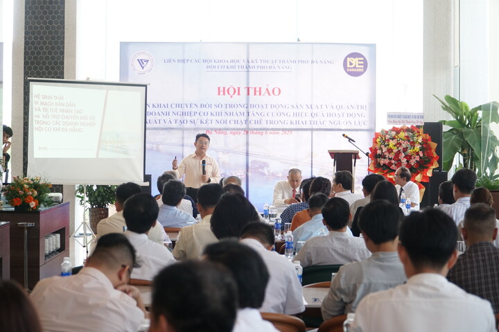 Doanh nghiệp cơ khí Đà Nẵng chia sẻ kinh nghiệm chuyển đổi số. Ảnh: Vũ Lê