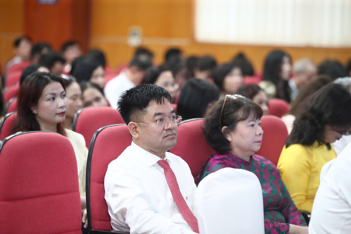 Lãnh đạo các cơ quan báo chí tham dự buổi gặp mặt