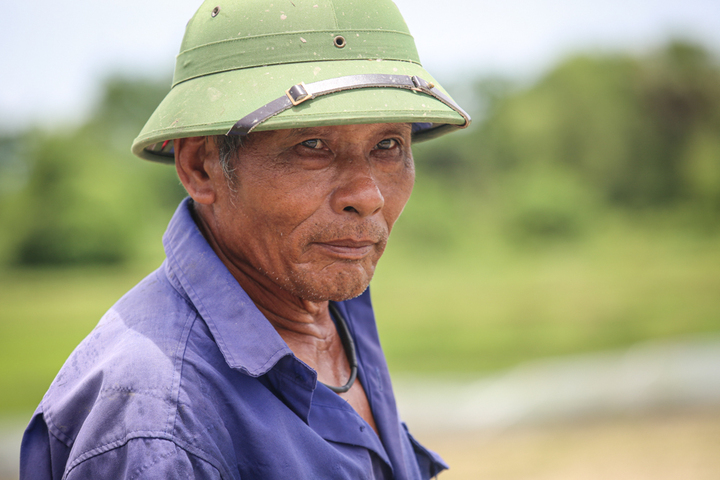 Nét đẹp của người lao động dưới thời tiết nắng nóng