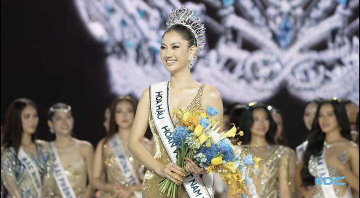 Nguyễn Hoàng Phương Linh tân Hoa hậu Hoàn vũ Việt Nam