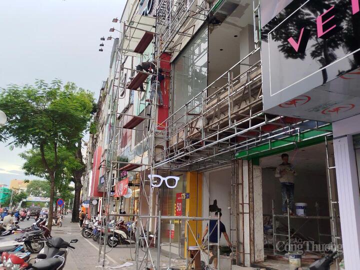 Một số chủ nhà đã cho cải tạo, tân trang lại mặt bằng nhằm thu hút khách thuê.