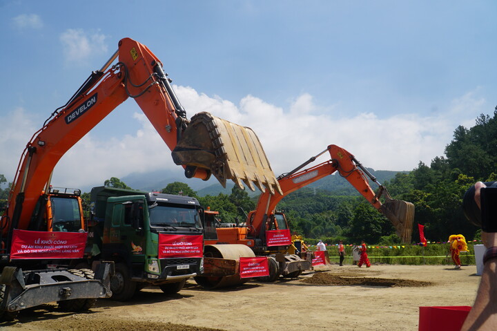 Khu phức hợp du lịch và đô thị nghỉ dưỡng Làng Vân dự kiến sẽ hoàn thiện và đi vào hoạt động các phân phần đầu tiên từ năm 2027 (Ảnh: Vũ Lê)
