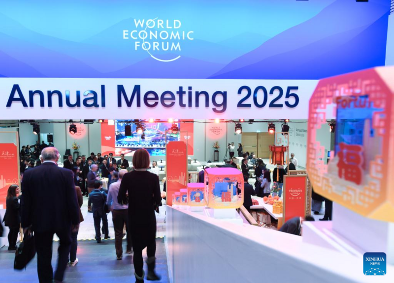 WEF Thiên Tân 2025 có sự tham gia của hơn 1.700 đại biểu đại diện chính phủ, doanh nghiệp, tổ chức quốc tế, giới học giả đến từ nhiều nước trên thế giới. Ảnh: Xinhua