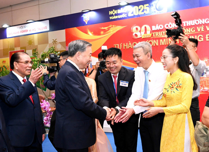 Tổng Bí thư Tô Lâm chúc mừng và động viên những người làm báo ngành Công Thương tại Hội Báo toàn quốc năm 2025