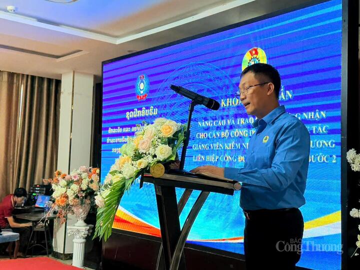 Ông Lê An Hải, Chủ tịch Công đoàn Công Thương Việt Nam phát biểu tại khoá tập huấn