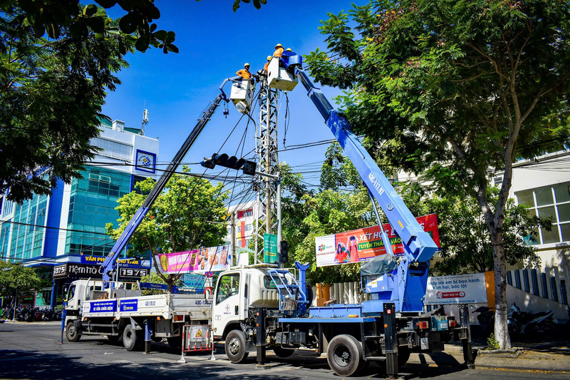EVNCPC nỗ lực thực hiện các giải pháp cung ứng điện mùa nắng nóng (Ảnh: Vũ Lê)