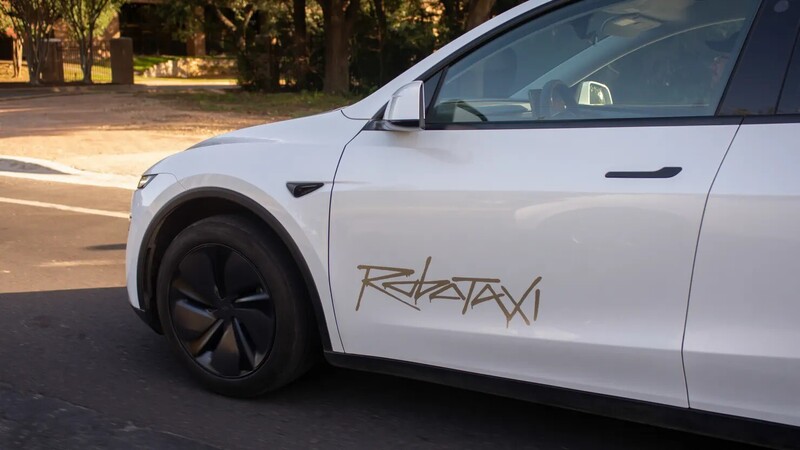 Cơ quan chức năng Mỹ yêu cầu hãng xe điện Tesla cung cấp thông tin chi tiết về lỗi xe taxi tự động. Ảnh: Carscoops