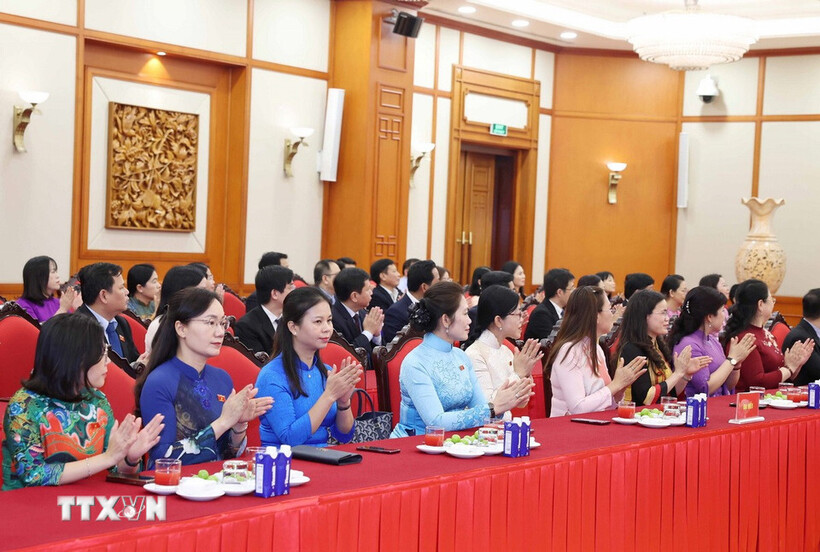 Các đại biểu Quốc hội trẻ tham dự buổi gặp mặt. Ảnh: TTXVN