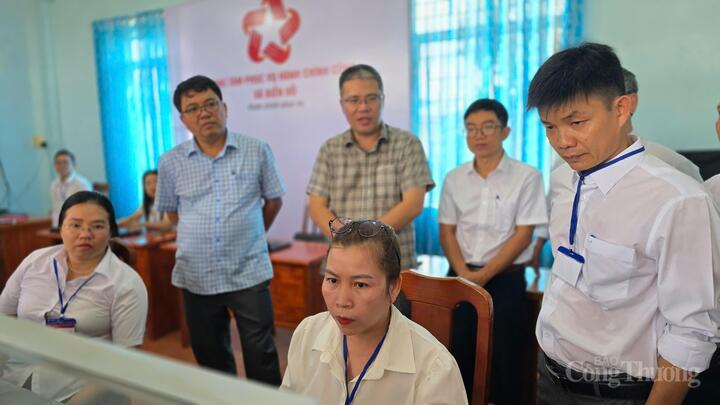 Tỉnh Gia Lai chọn nhóm 5 địa phương thực hiện thủ tục tách thửa gồm: Phường Pleiku, phường Hội Phú, phường Diên Hồng, phường Thống nhất, xã Đak Đoa. Nhóm 5 địa phương thực hiện thủ tục đăng ký biến động đất đai gồm: Xã Gào, phường An Phú, xã Chư Păh, xã Biển Hồ, xã Chư Pưh. Ảnh: Hiền Mai