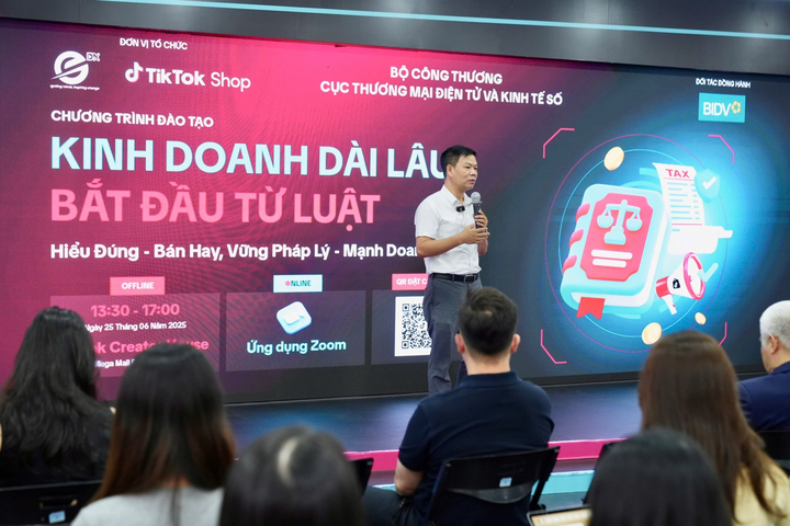 Ông Nguyễn Hữu Tuấn, Giám đốc Trung tâm Phát triển Thương mại điện tử và Công nghệ số (eComDX), Cục Thương mại điện tử và Kinh tế số (Bộ Công Thương)