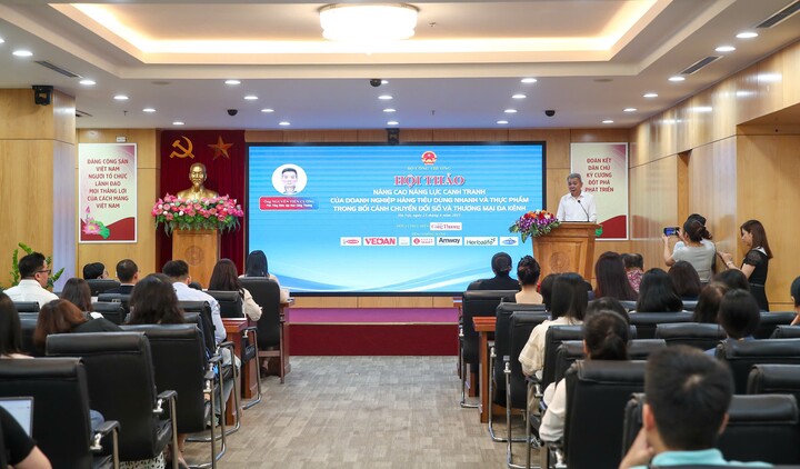 Sự kiện quy tụ đông đảo đại diện đến từ các cơ quan quản lý nhà nước, hiệp hội ngành hàng, viện nghiên cứu, trường đại học, các doanh nghiệp sản xuất, kinh doanh thực phẩm và FMCG, cùng giới chuyên gia, nhà báo và cơ quan truyền thông.