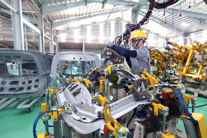 Tháo gỡ các rào cản cũng như giúp doanh nghiệp Việt Nam và EU tận dụng tốt EVFTA hơn nữa, các chuyên gia kinh tế cho rằng, Việt Nam và EU cần tập trung vào 5 trụ cột hợp tác chiến lược. Ảnh: Hương Nguyễn