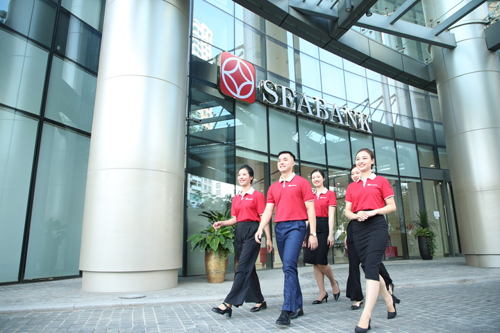 Những nỗ lực không ngừng của SeABank được các tổ chức uy tín ghi nhận và đánh giá cao.