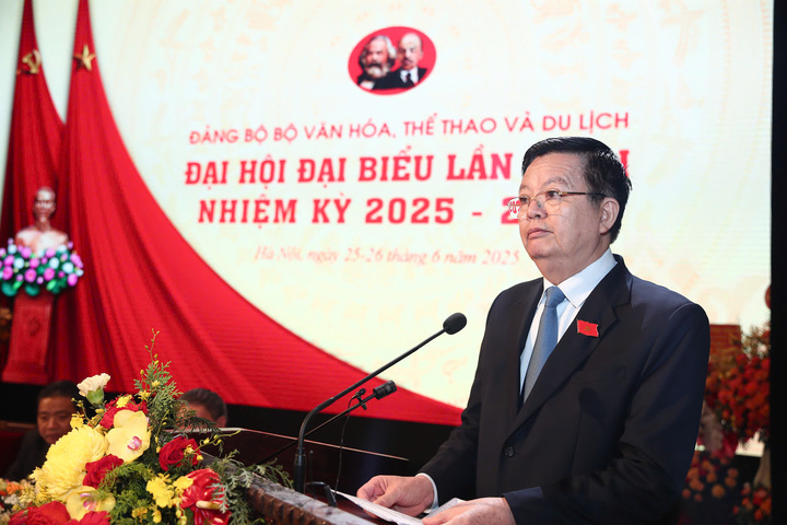 Phó Thủ tướng Chính phủ Mai Văn Chính phát biểu chỉ đạo tại đại hội. Ảnh: Nam Nguyễn