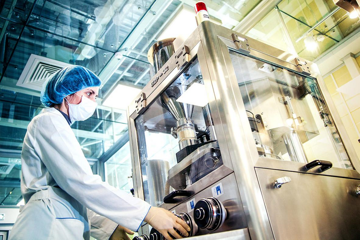 Nhà máy sản xuất đáp ứng các tiêu chuẩn quốc tế khắt khe