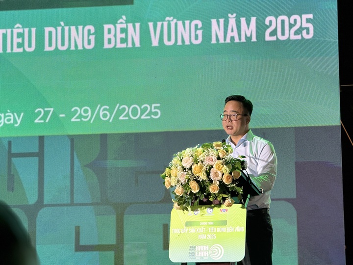 Ông Phạm Mạnh Hùng, Phó Tổng giám đốc Đài Tiếng nói Việt Nam phát biểu. Ảnh: Hoàng Lan