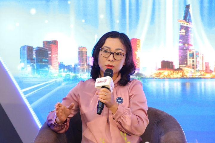 Bà Tống Thị Hạnh – Cục trưởng Cục Quản lý nhà và thị trường bất động sản (Bộ Xây dựng)