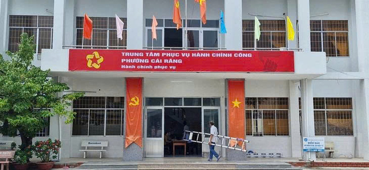 Trung tâm hành chính phường Cái Răng (mới). Ảnh Lê Dân