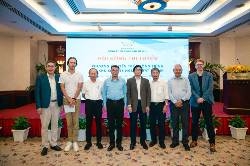 Tất cả thành viên Hội Đồng Chấm Thi đều có mặt đầy đủ từ rất sớm, trong không khí nghiêm túc, khách quan và chuyên nghiệp