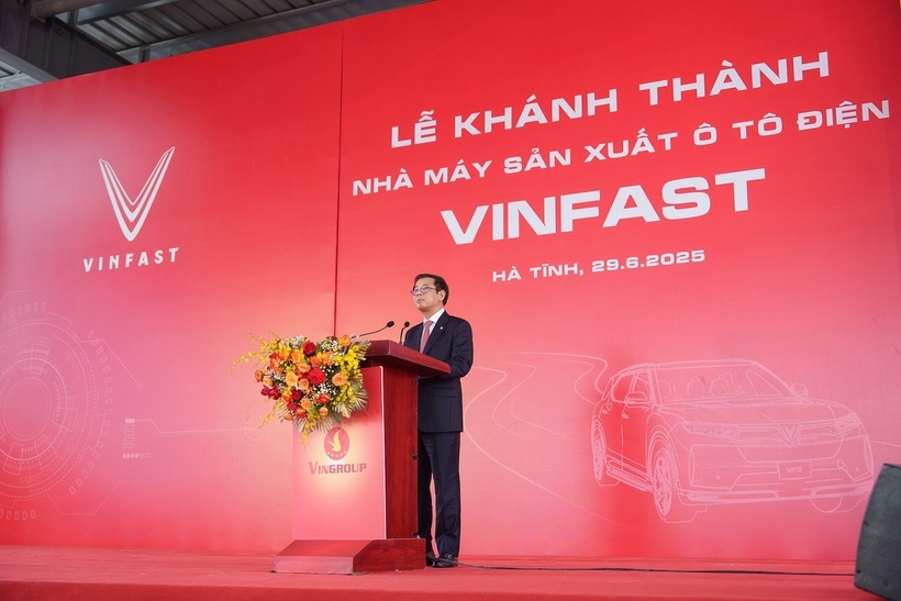 Ông Nguyễn Việt Quang - Phó Chủ tịch, Tổng giám đốc Tập đoàn Vingroup phát biểu tại sự kiện. (Ảnh: Công ty VinFast)