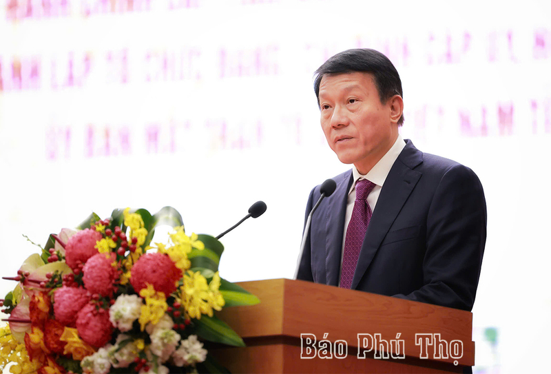 Đại tướng Lương Tam Quang, Ủy viên Bộ Chính trị, Bí thư Đảng ủy Công an Trung ương, Bộ trưởng Bộ Công an phát biểu chỉ đạo hội nghị. Ảnh: Báo Phú Thọ