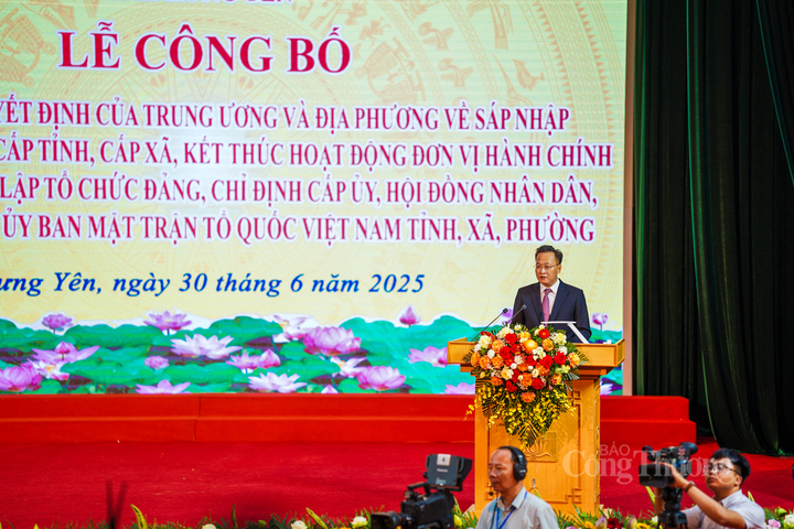 Bí thư Tỉnh ủy Hưng Yên Nguyễn Hữu Nghĩa phát biểu tại buổi lễ