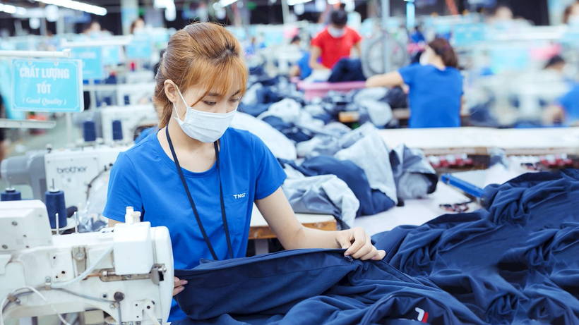 5 tháng đầu năm 2025, xuất khẩu dệt may sang thị trường Anh đạt 1,1 tỷ USD, tăng 10,26% so với cùng kỳ năm 2024. Ảnh: Hải Linh