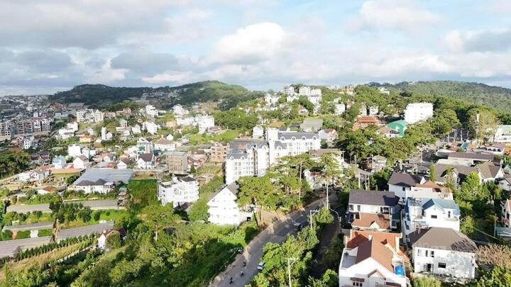 Phường 11, TP. Đà Lạt có diện tích tự nhiên 16,55 km2, dân số 13.859 người. Ảnh minh họa: Duy Tín